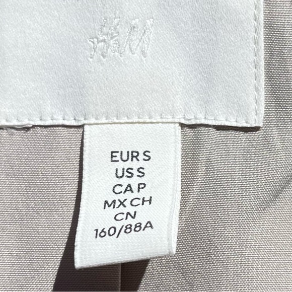 H&M taupe tan oversized blazer size small - Picture 3 of 16